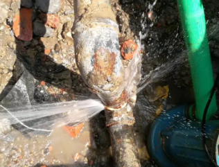 白碱滩测漏水公司电话