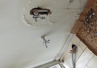 白碱滩卫生间测漏水